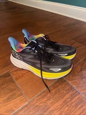 HOKA Clifton 9 Women’s Size 12 Athletic Shoes